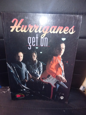 Nuottikirja Hurriganes : Get on GUITAR TAB & VOCAL ( SIS PK