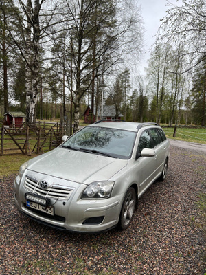 Toyota Avensis 2,0 D-4D 126 Linea Sol Technical Wagon