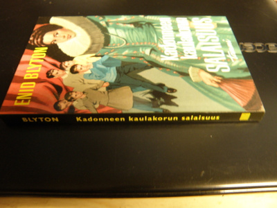 Enid Blyton Kadonneen kaulakorun salaisuus