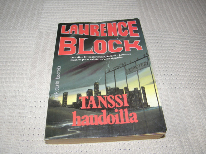Lawrence Block Tanssi haudoilla  -nid