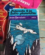 Brian Earnshaw Petoveto ja autio planeetta