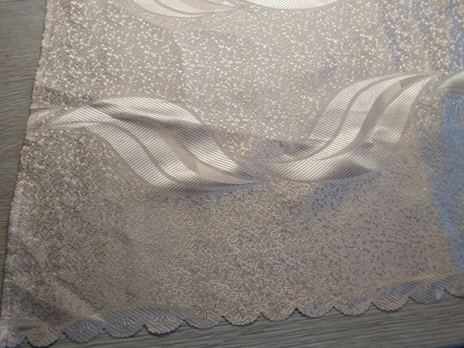 Kaunis puuterin punertava verhokappa 72x316cm