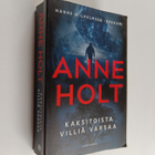 Anne Holt : Kaksitoista villiä varsaa - pikkukuva 1
