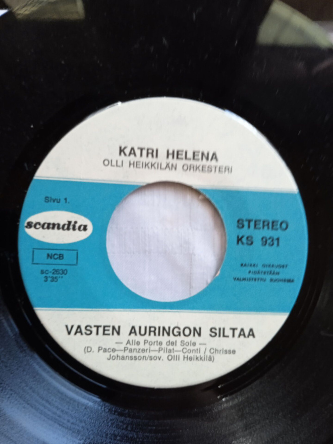 SINGLE- LEVY:  KATRI HELENA