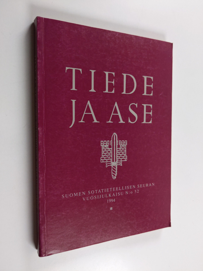 Tiede ja ase : Suomen sotatieteellisen seuran vuosijulkai...