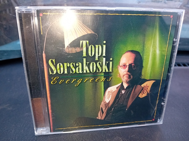 CD Topi Sorsakoski  : Evergreens ( SIS POSTIKULU  )