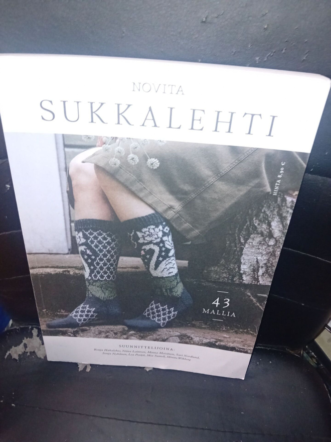 Novíta SUKKALEHTI ( SIS POSTIKULU )