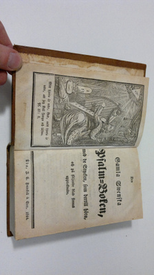 Den gamla swenska psalm-boken, med de stycken, som dertil...