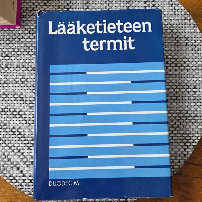 Lääketieyeen termit kirja