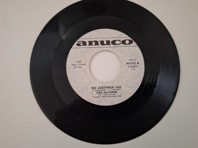 EINO VALTANEN - NO JUSTIINSA JUU 7 " Single