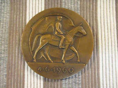 Mannerheim 4.6.1960 mitali / J. Vikainen -60.