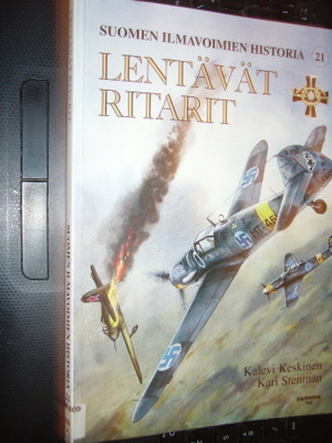 Suomen Ilmavoimien historia 21 Lentävät Ritarit (1 p. 2003)