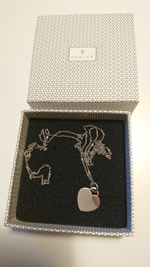 Edblad hopeinen Tiffany-sydän riipus