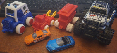 6kpl Autoja