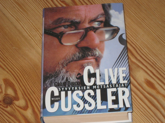 Cussler, Clive: Syvyyksien metsästäjät 1.p skp v. 1999