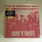 GUNS 'N' ROSES - FUN IN THE DANGER ZONE M-/EX+ JAP 1988 2LP - pikkukuva 1