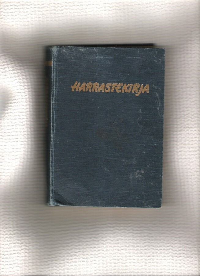 MMM, Harrastekirja  1957, sivuja 380.