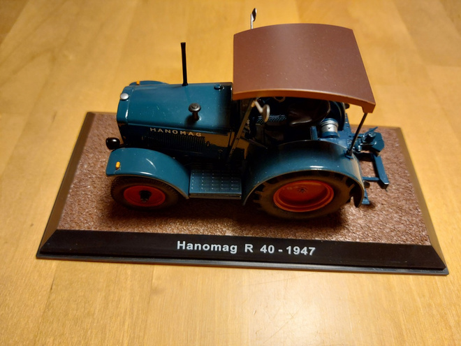 RAKTORI  HANOMAG R 40 - 1947  -  PIENOISMALLI