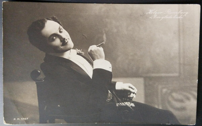 Näyttelijä Holger Reenberg ruotsalaiskortilla 1900