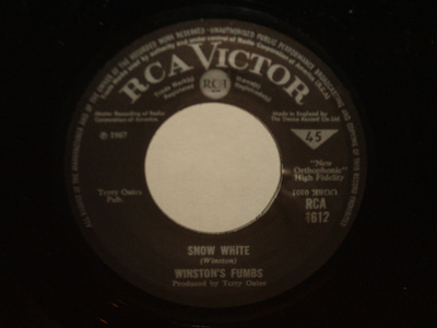 Winston's Fumbs 7" Snow White/Real Crazy Apartment