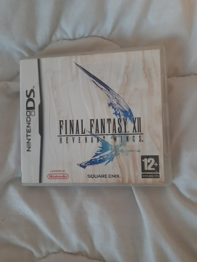 Final Fantasy X2 Revenant wings Nds peli