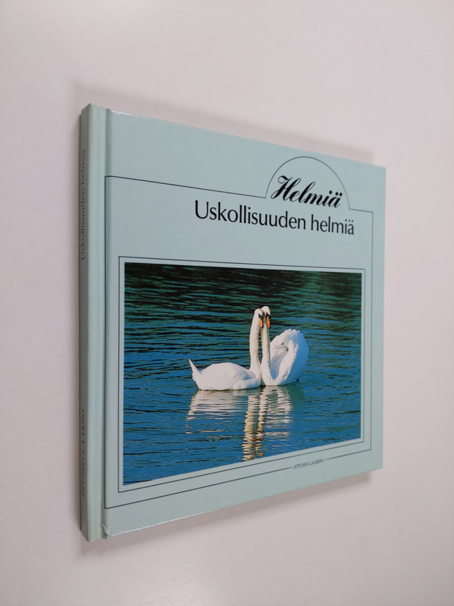 Albert Schwarz : Uskollisuuden helmiä