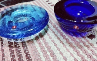 Kaksi Iittala tuikkua Nappi ja Ballo