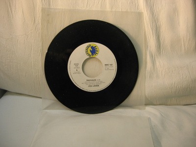 Lea Laven: Rakkaus/ Tumma nainen 7"
