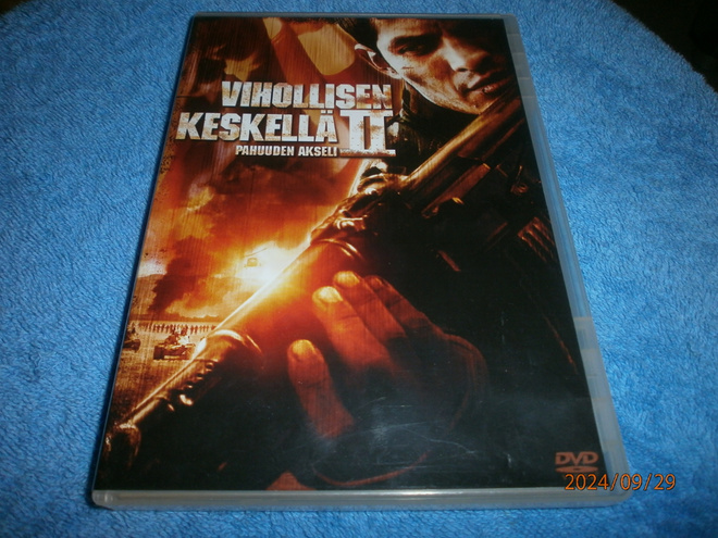 VIHOLLISEN KESKELLÄ 2     -    DVD