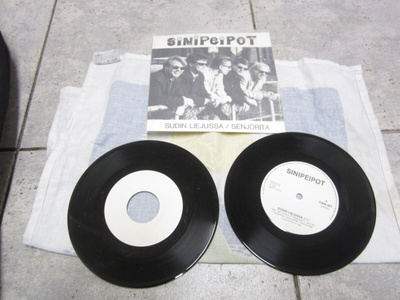 Sinipeipot – Sudin Liejussa + uudenverr, promo