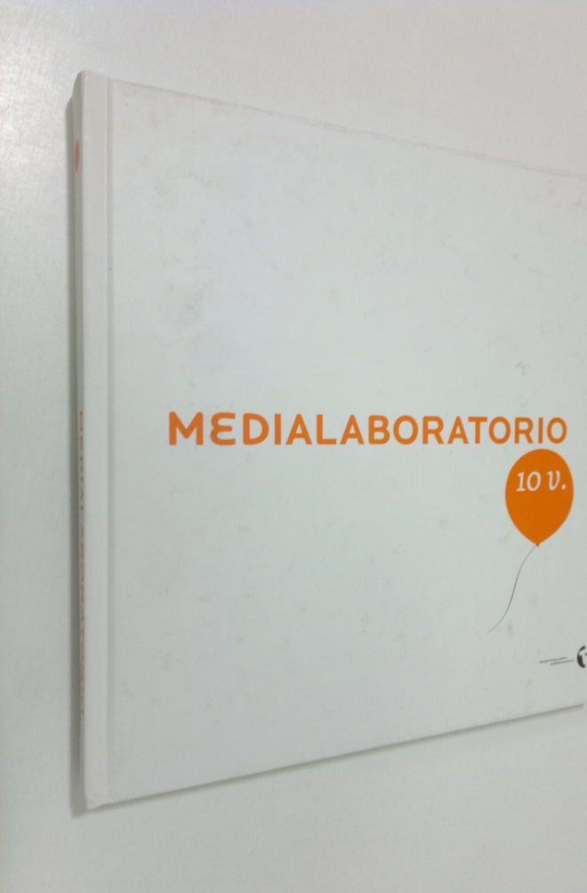 Marjo ym. (toim.) Mäenpää : Medialaboratorio 10 v.