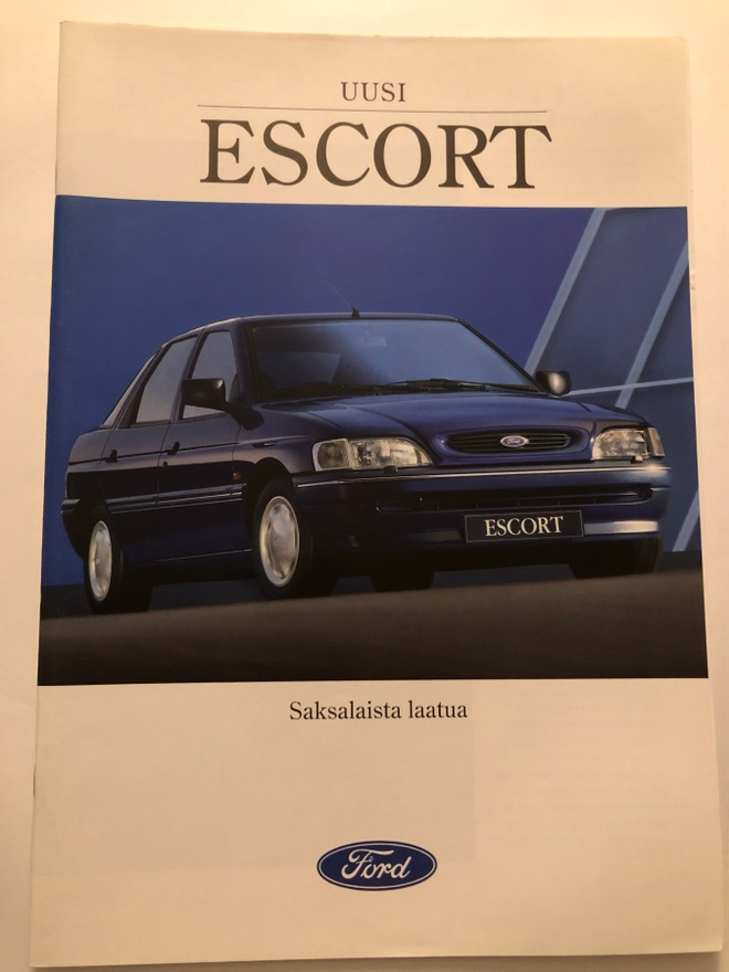Myyntiesite - Ford Escort - 8/1992
