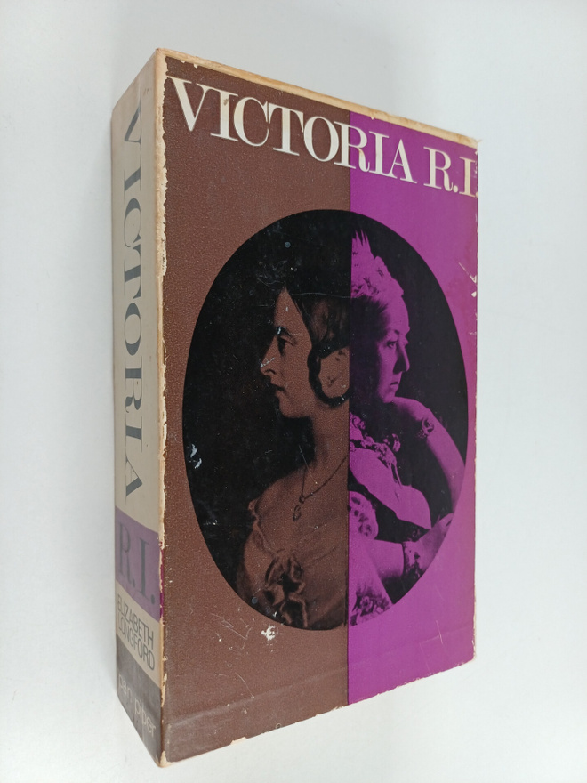 Elizabeth Longford : Victoria R.I. (Laatikossa)