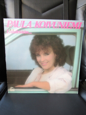 PAULA KOIVUNIEMI - LÄHDETÄÄN... LP