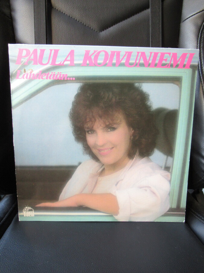 PAULA KOIVUNIEMI - LÄHDETÄÄN... LP