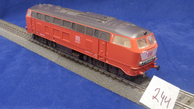 244 FLEISCHMANN SUURTEHODIESELLINJAVETURI BR 218 HIENO
