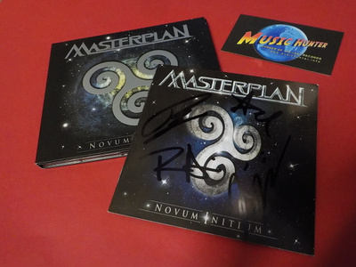 MASTERPLAN - NOVUM INITIUM CD KOKO BÄNDIN NIMMAREILLA