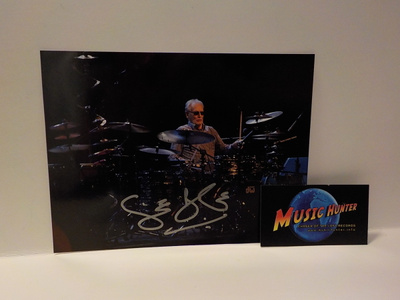 GINGER BAKER NIMIKIRJOITUS VALOKUVASSA