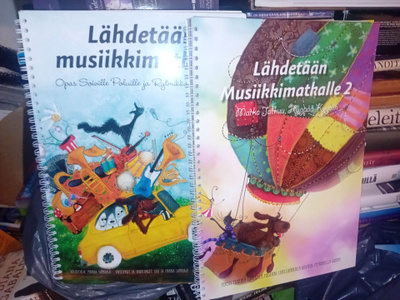 Luokkala : Lähdetään musiikkimatkalle 1-2 + cd levyt