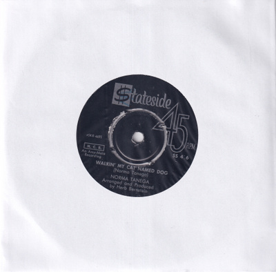 Norma Tanega - Walkin' My Cat Named Dog (7", Single)