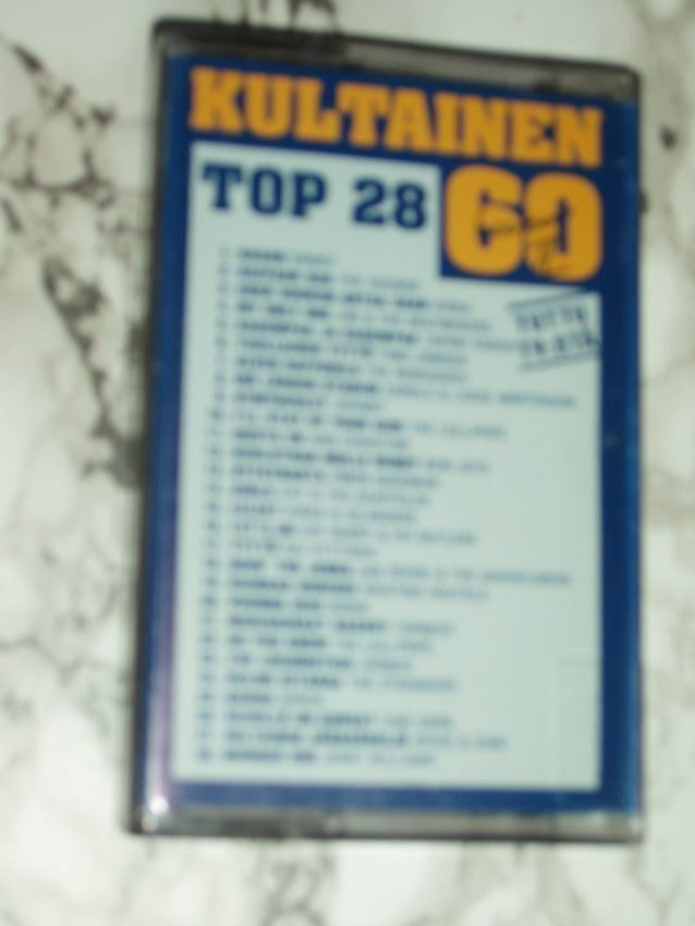 C-kasetti Kultainen 60 Top 28