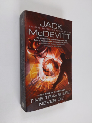 Jack McDevitt : Time Travelers Never Die