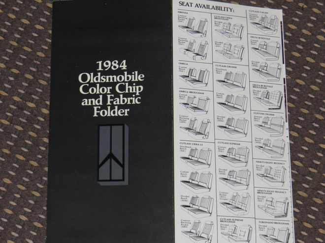 1980 Oldsmobile värikartta - KUIN UUSI - esite