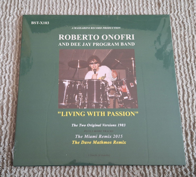 Roberto Onofri and Deejay Program Band - Living With Passion