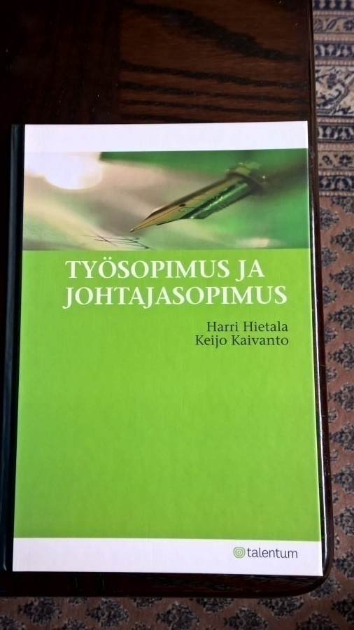 Työsopimus ja johtajasopimus-kirja