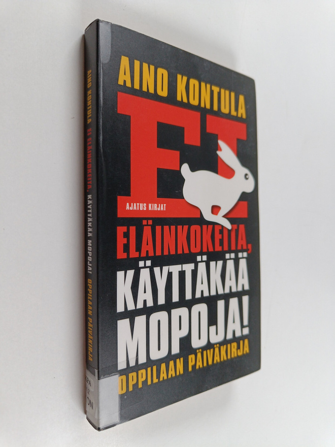 Aino Kontula : Ei eläinkokeita, käyttäkää mopoja!