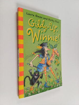 Laura Owen : Giddy-Up, Winnie!