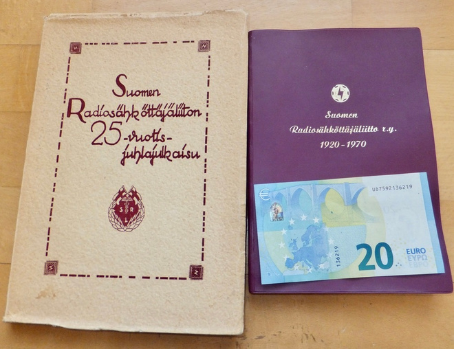 2 VANHAA Julkaisua Radiosähköttäjäliitto 25 + 50 v 1945 1970