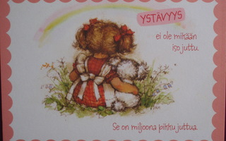Tyttö koira kainalossa, ystävyys