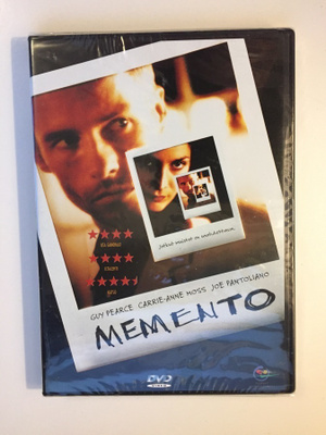 Memento (2000) Guy Pearce & Carrie-Anne Moss (UUSI)